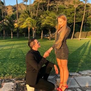 Meet your Posher, Christopher